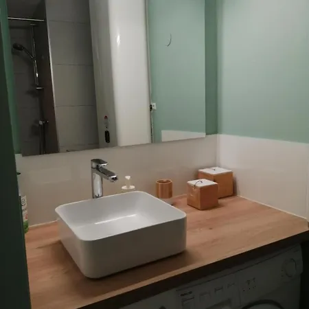 Cap D' - Studio-cabine - 100 M Du Mole - Classe 1 Etoile آجد